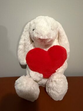 Jellycat Bashful Red Love Heart Bunny